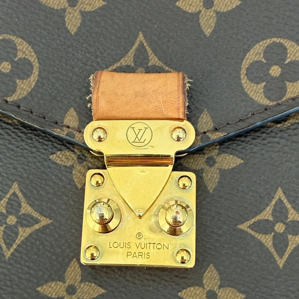 AUTHENTIC Louis Vuitton Pochette Métis MM